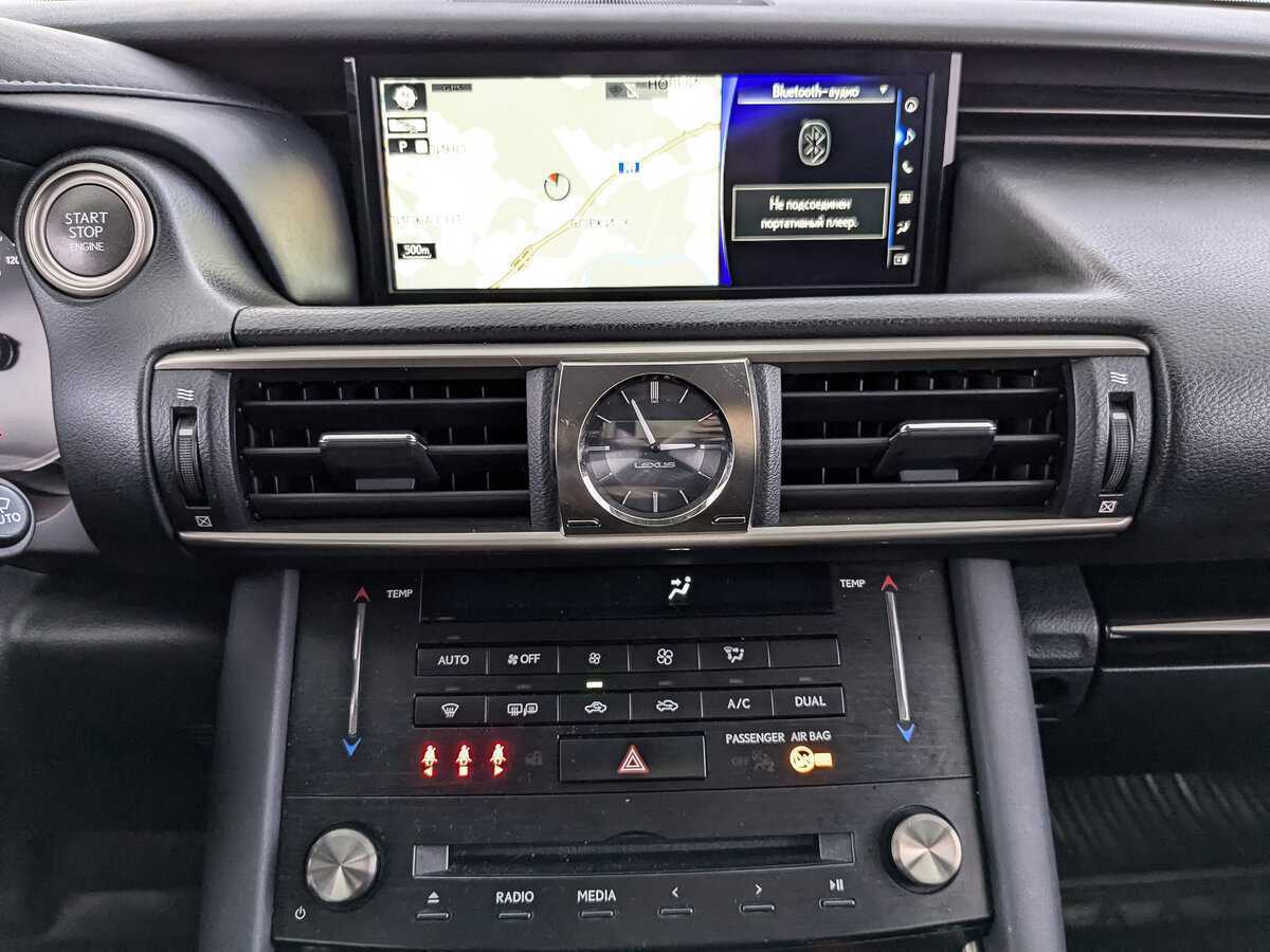 Lexus IS 300, 2018 Фото №13