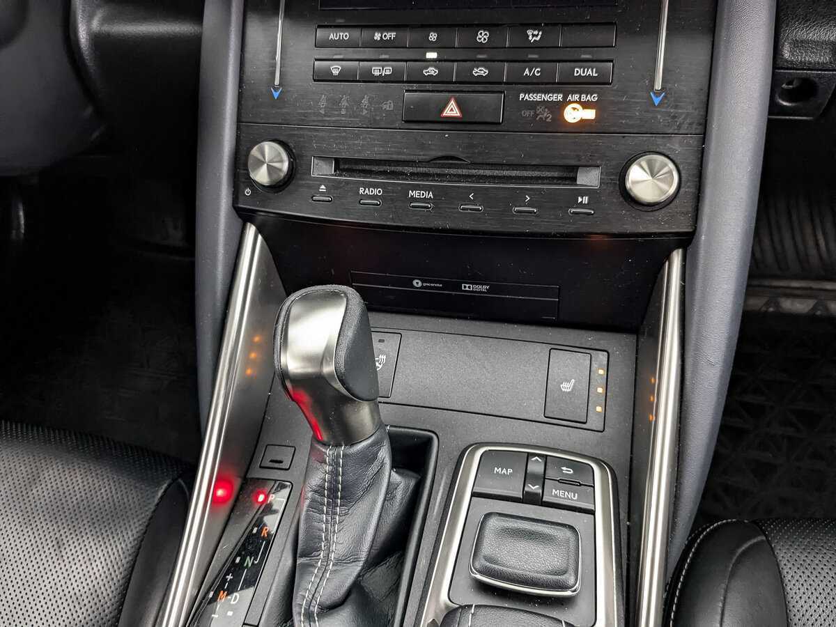 Lexus IS 300, 2018 Фото №17
