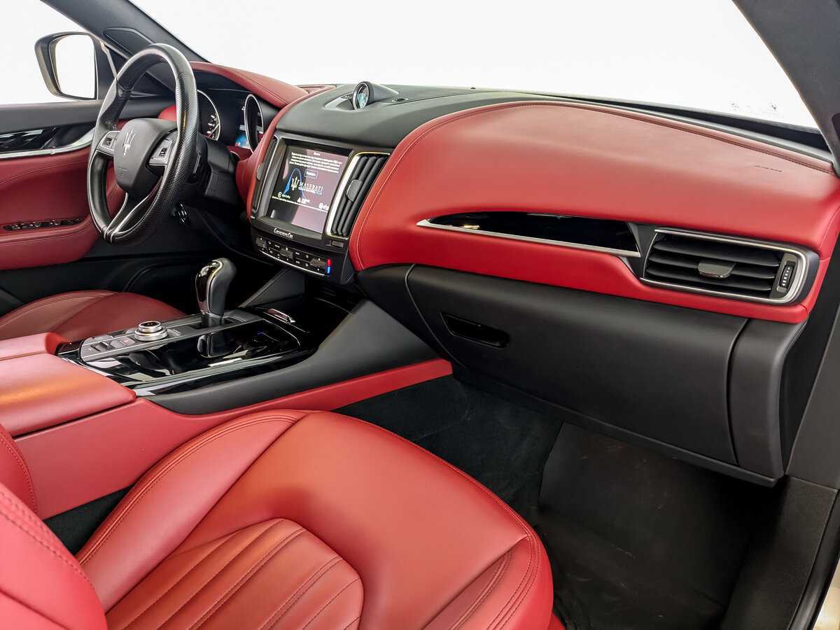 Maserati Levante Diesel, 2017 Фото №9