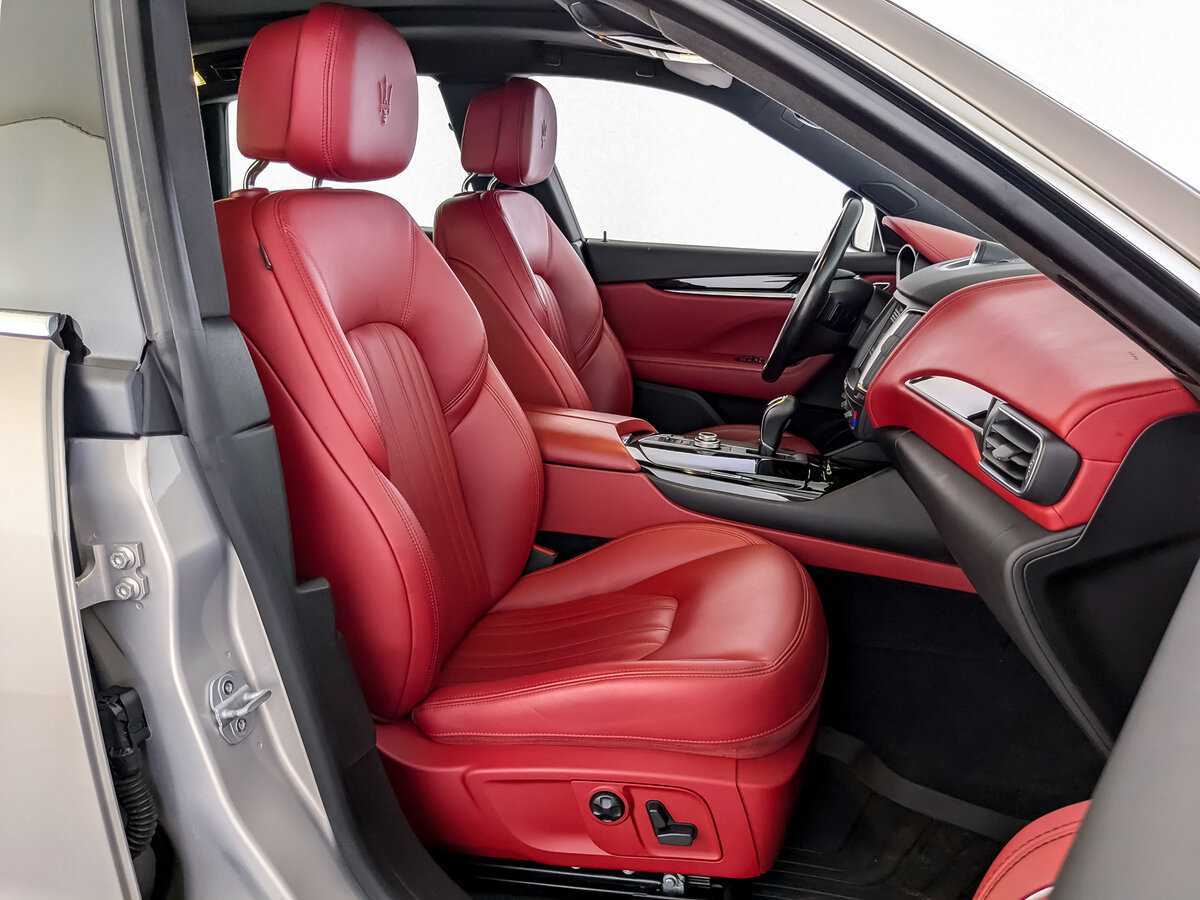 Maserati Levante Diesel, 2017 Фото №19