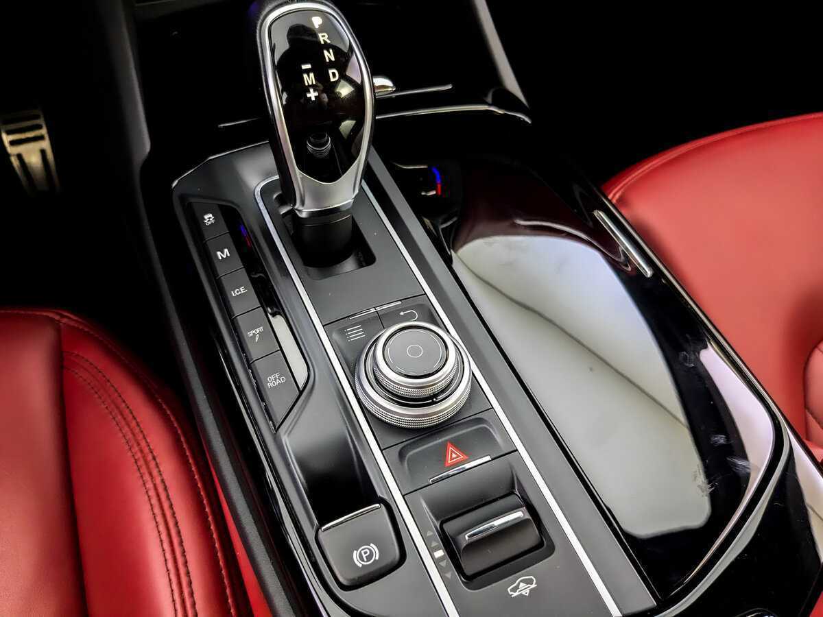 Maserati Levante Diesel, 2017 Фото №22