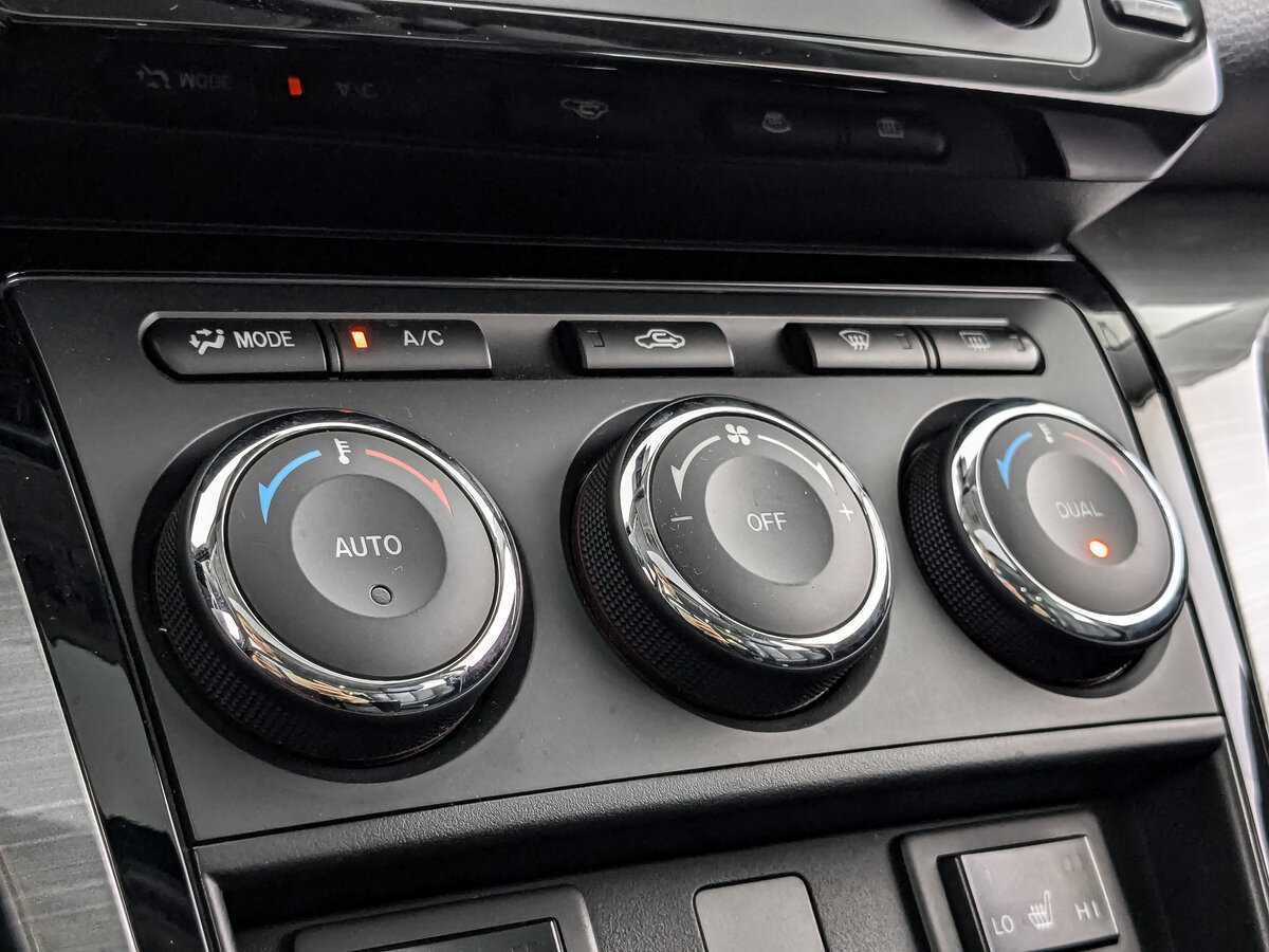 Mazda 6, 2011 Фото №17