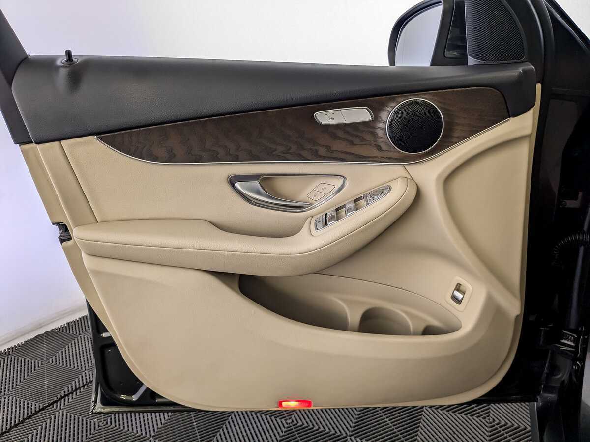 Mercedes-Benz GLC 220 d, 2019 Фото №15