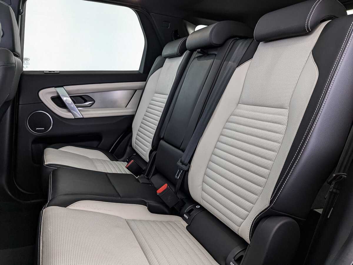 Land Rover Discovery Sport, 2022 Фото №14