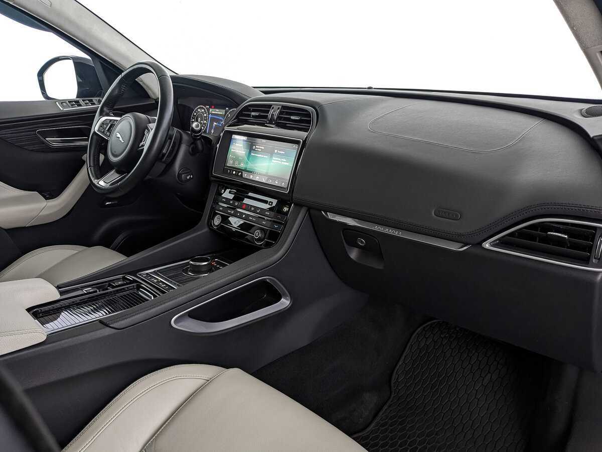 Jaguar F-Pace, 2018 Фото №9