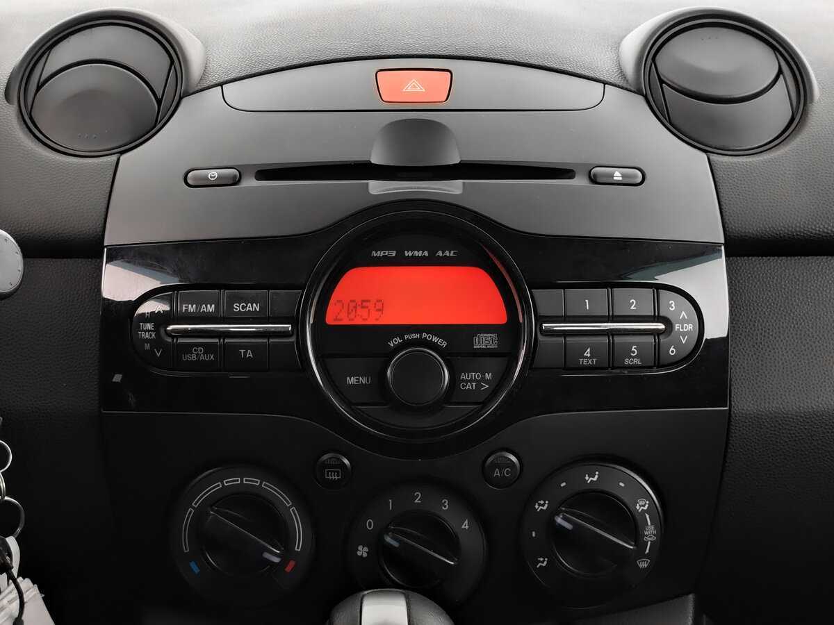 Mazda 2, 2013 Фото №13