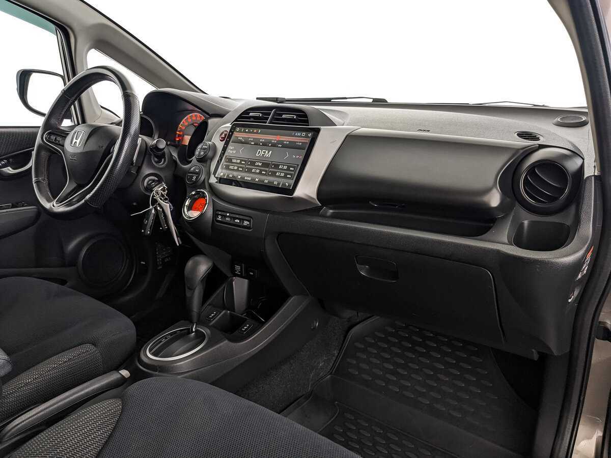 Honda Jazz, 2011 Фото №9