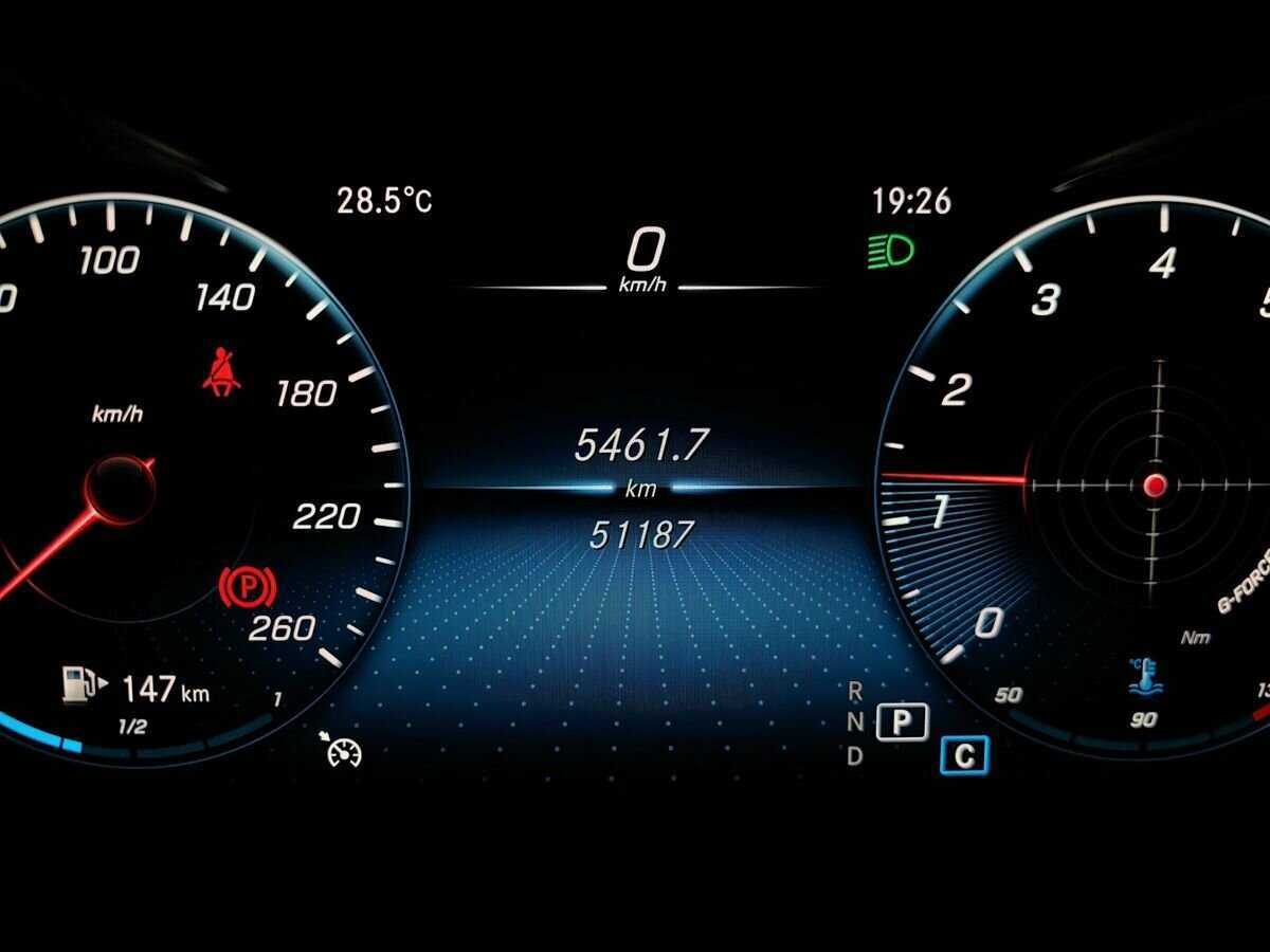 Mercedes-Benz GLC Coupe 300, 2021 Фото №16