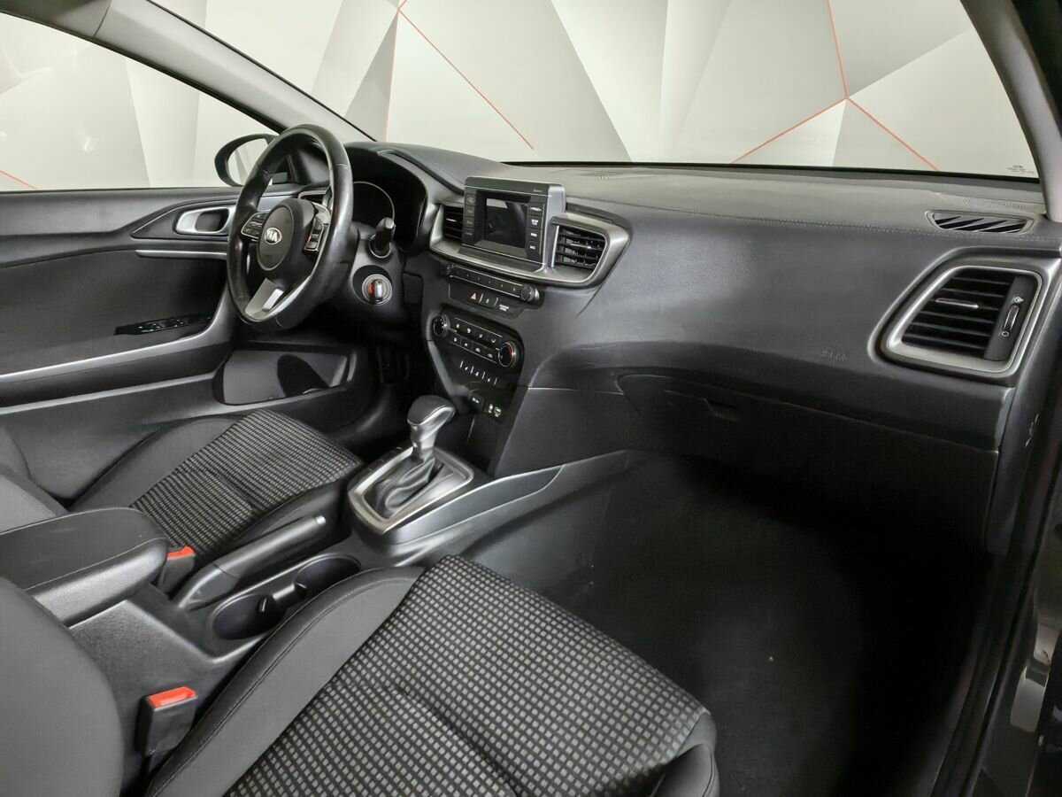 Kia Ceed, 2018 Фото №9