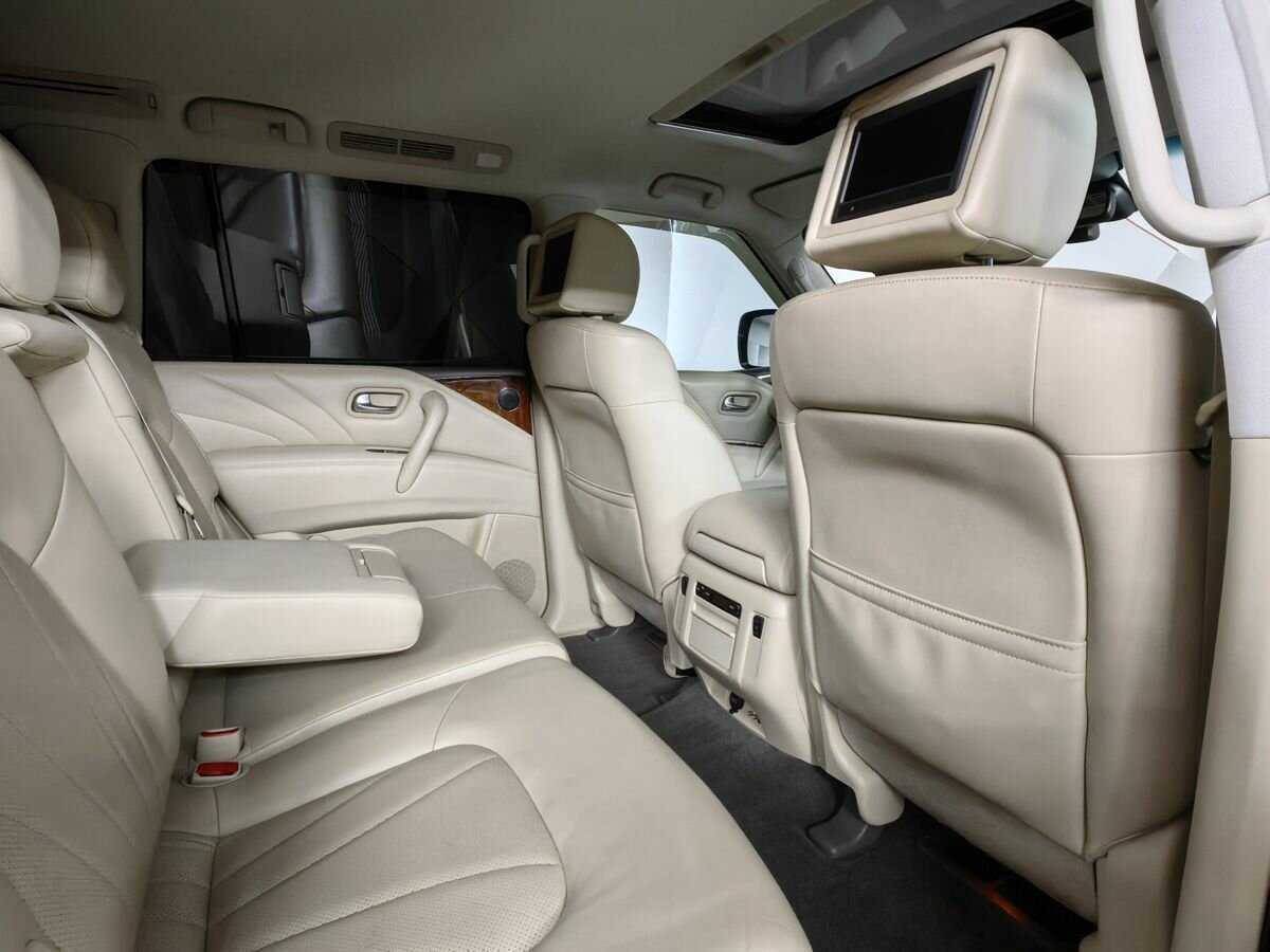 Infiniti QX80, 2017 Фото №12