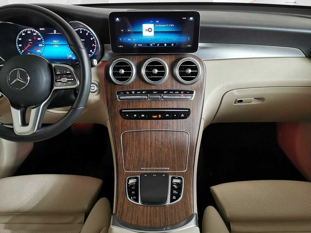 Mercedes-Benz GLC Coupe 300, 2019 Фото №10