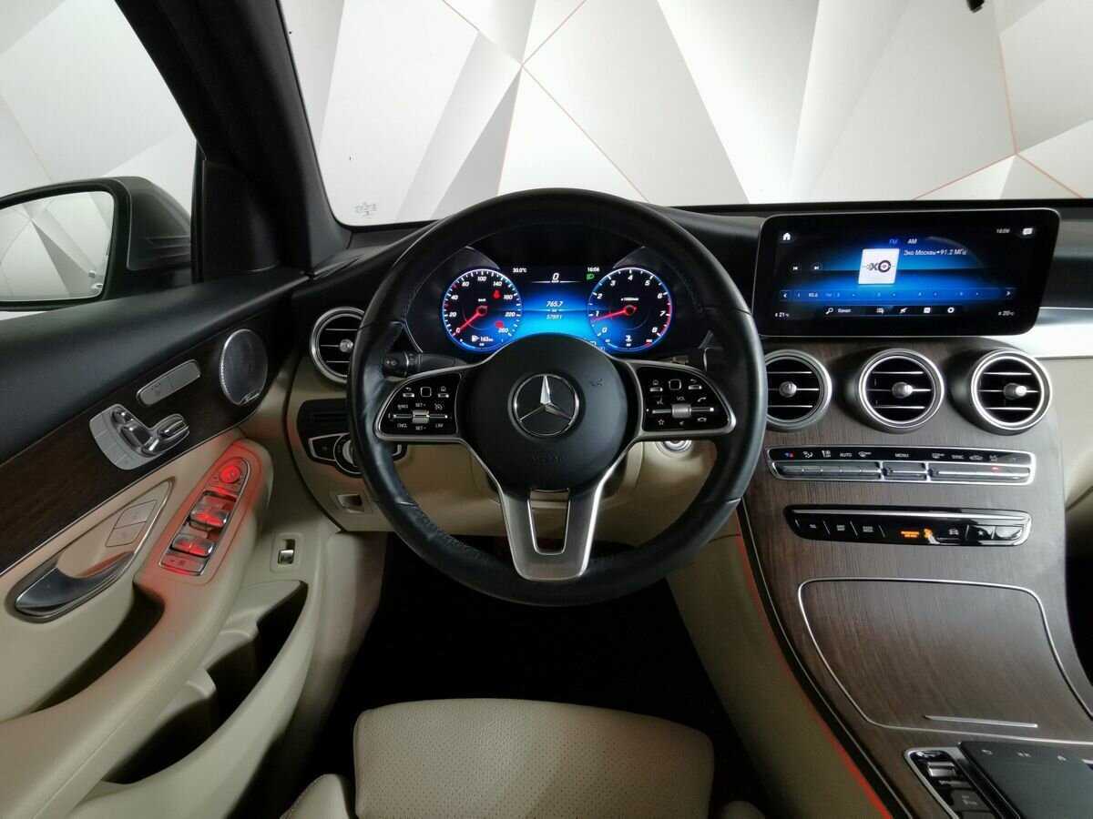 Mercedes-Benz GLC Coupe 300, 2019 Фото №13