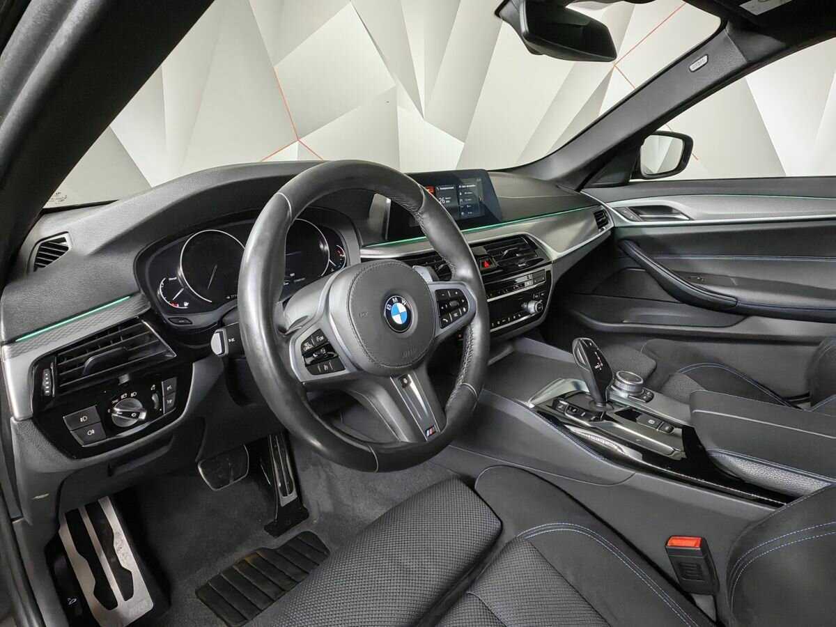 BMW 5 серии 520d xDrive, 2020 Фото №16