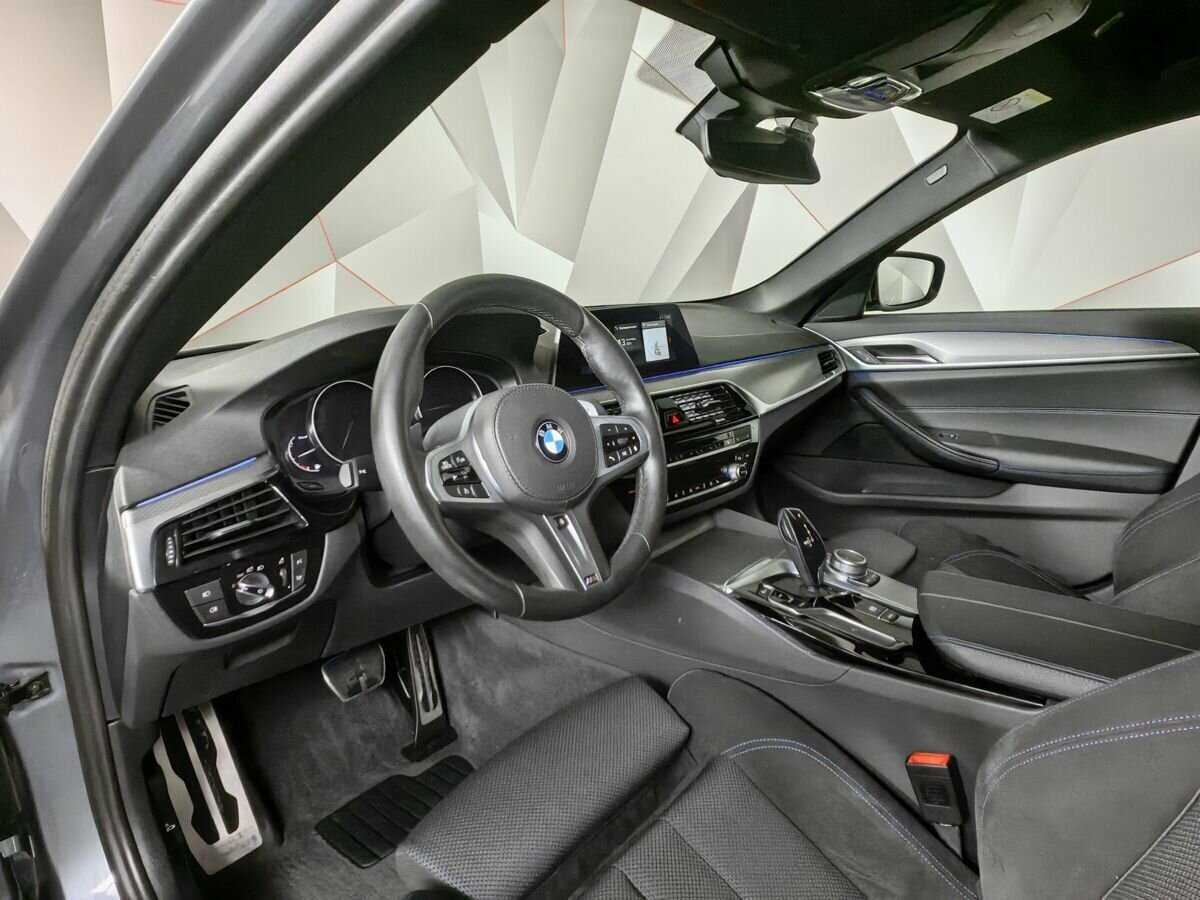 BMW 5 серии 520d xDrive, 2020 Фото №11