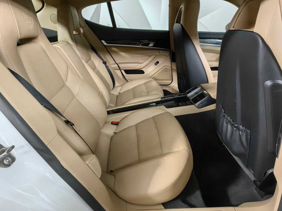 Porsche Panamera 4, 2015 Фото №12
