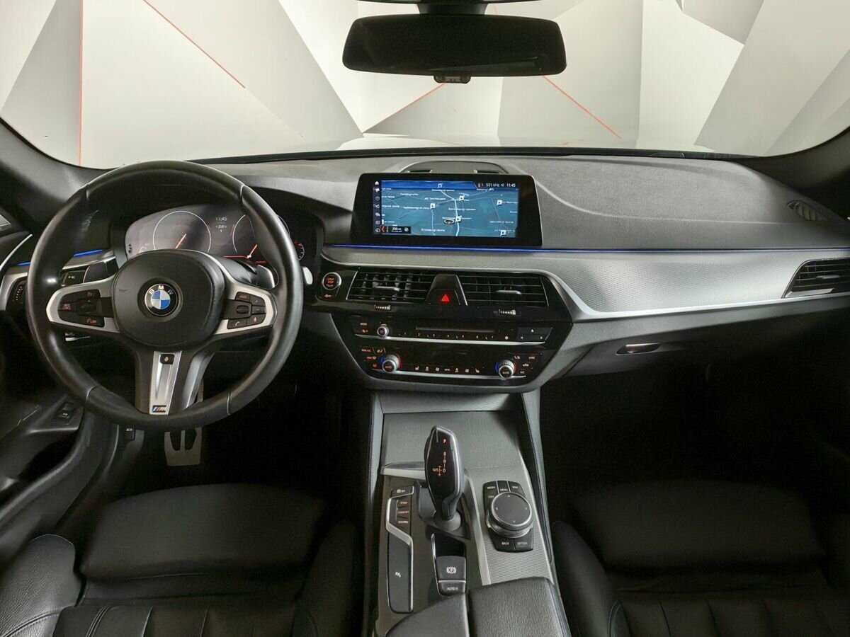 BMW 5 серии 530i xDrive, 2018 Фото №10