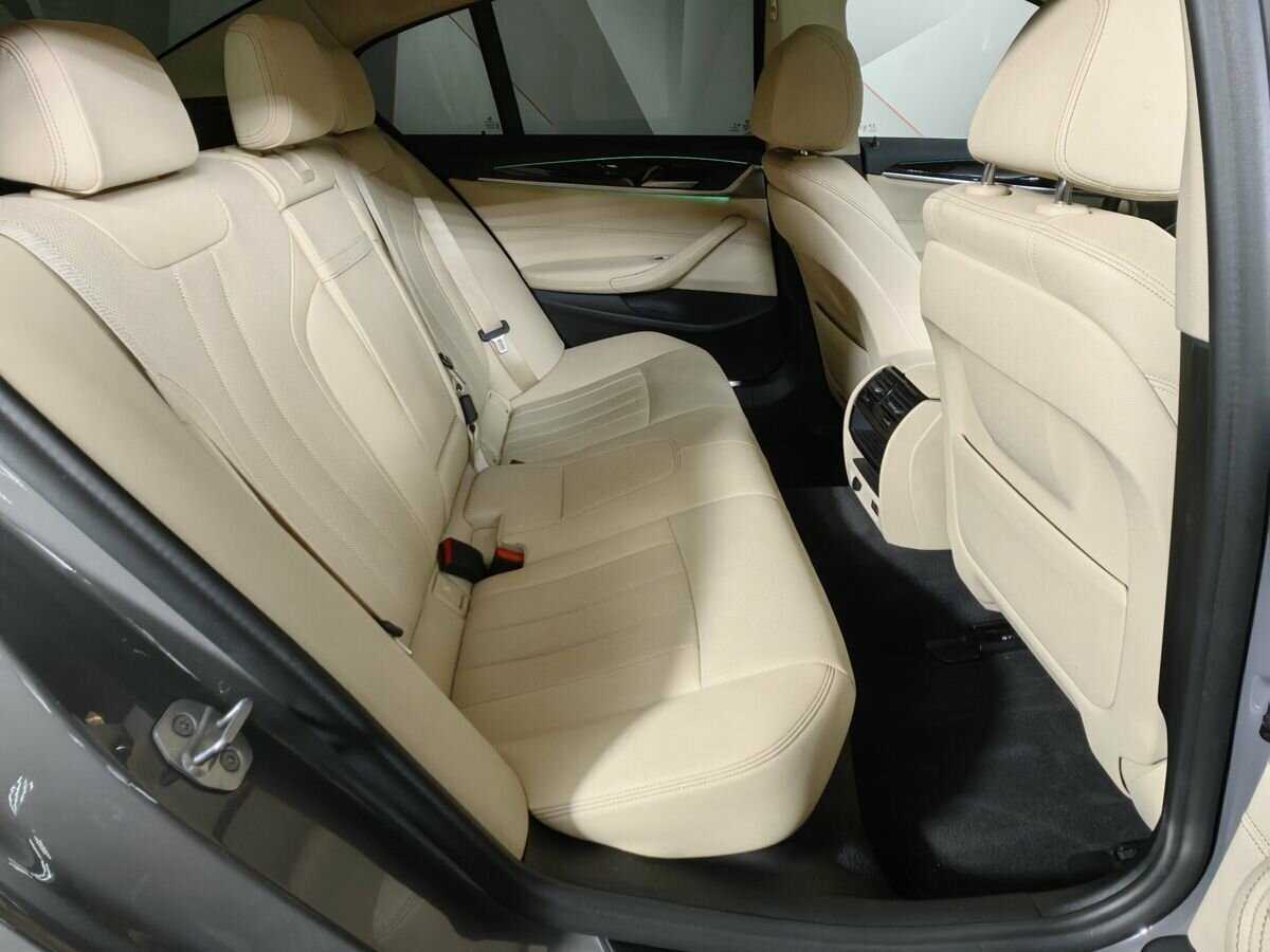 BMW 5 серии 520d, 2020 Фото №12