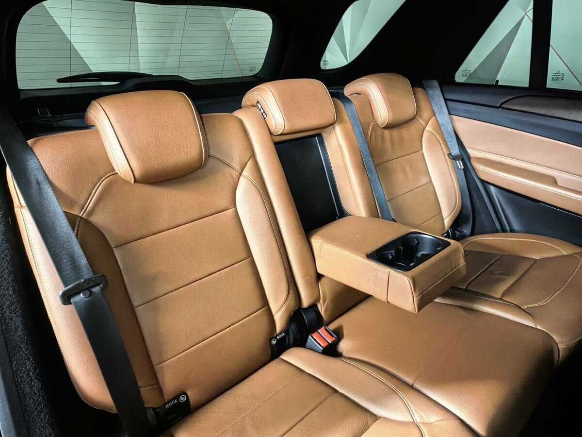 Mercedes-Benz GLE 300, 2016 Фото №13