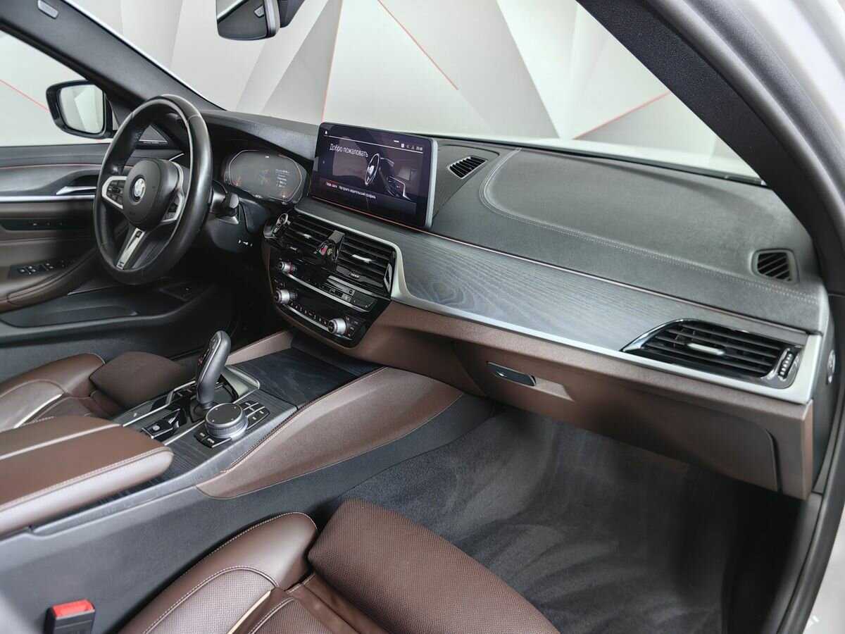 BMW 5 серии 530d xDrive, 2020 - 65 756 км. | Фото №8