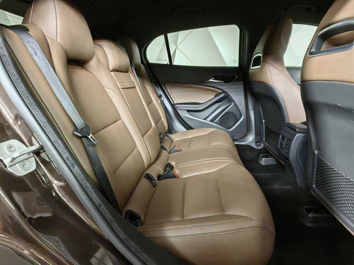 Mercedes-Benz GLA 250, 2014 Фото №12