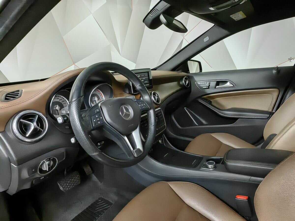 Mercedes-Benz GLA 250, 2014 Фото №14