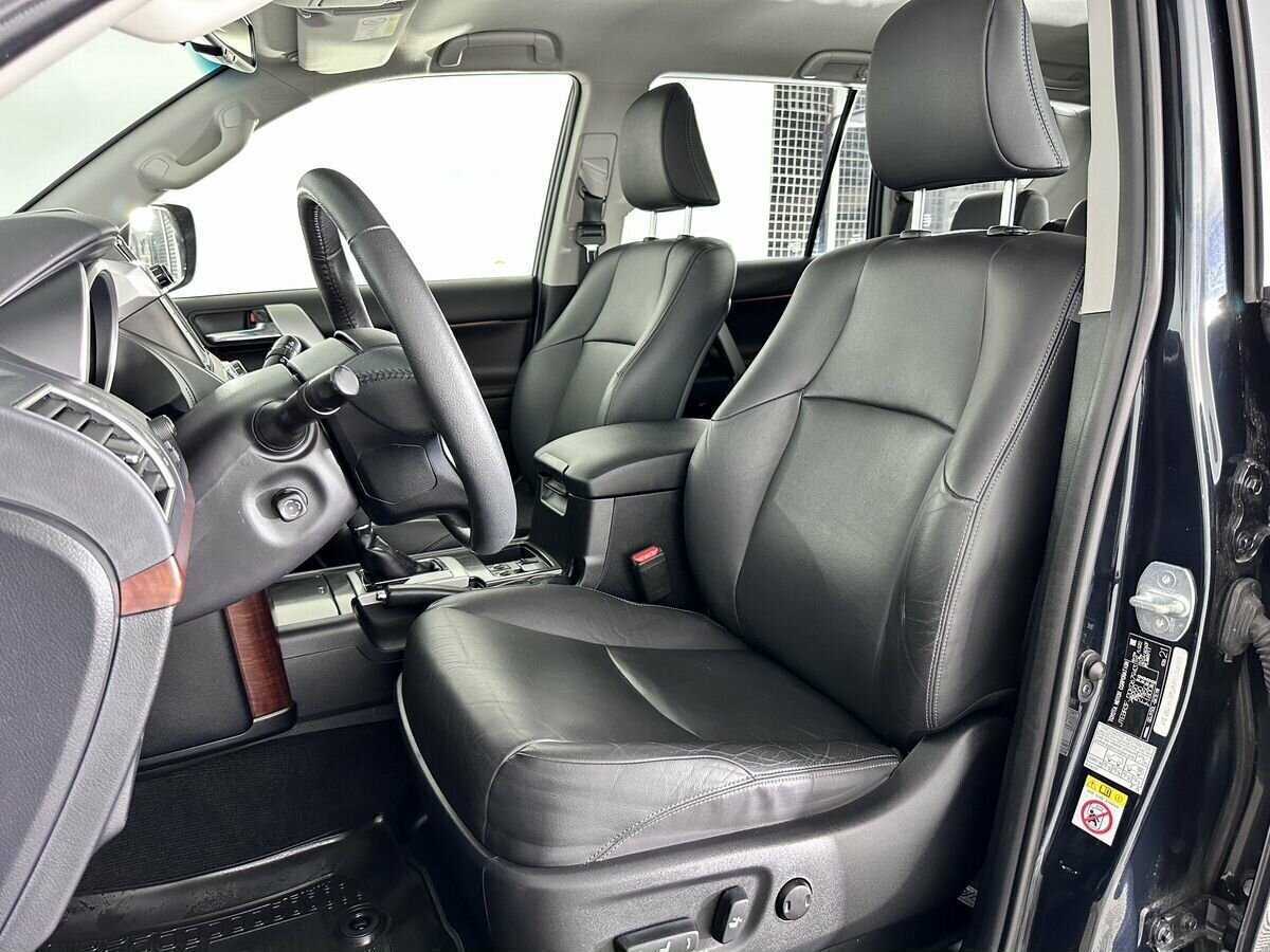 Toyota Land Cruiser Prado, 2017 - 41 526 км. | Фото №8