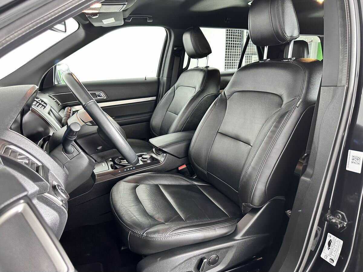 Ford Explorer, 2018 Фото №8
