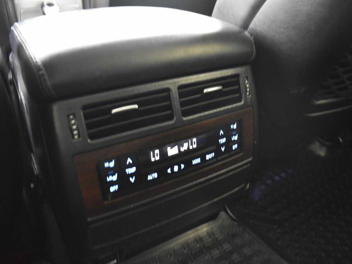 Toyota Land Cruiser, 2017 Фото №18