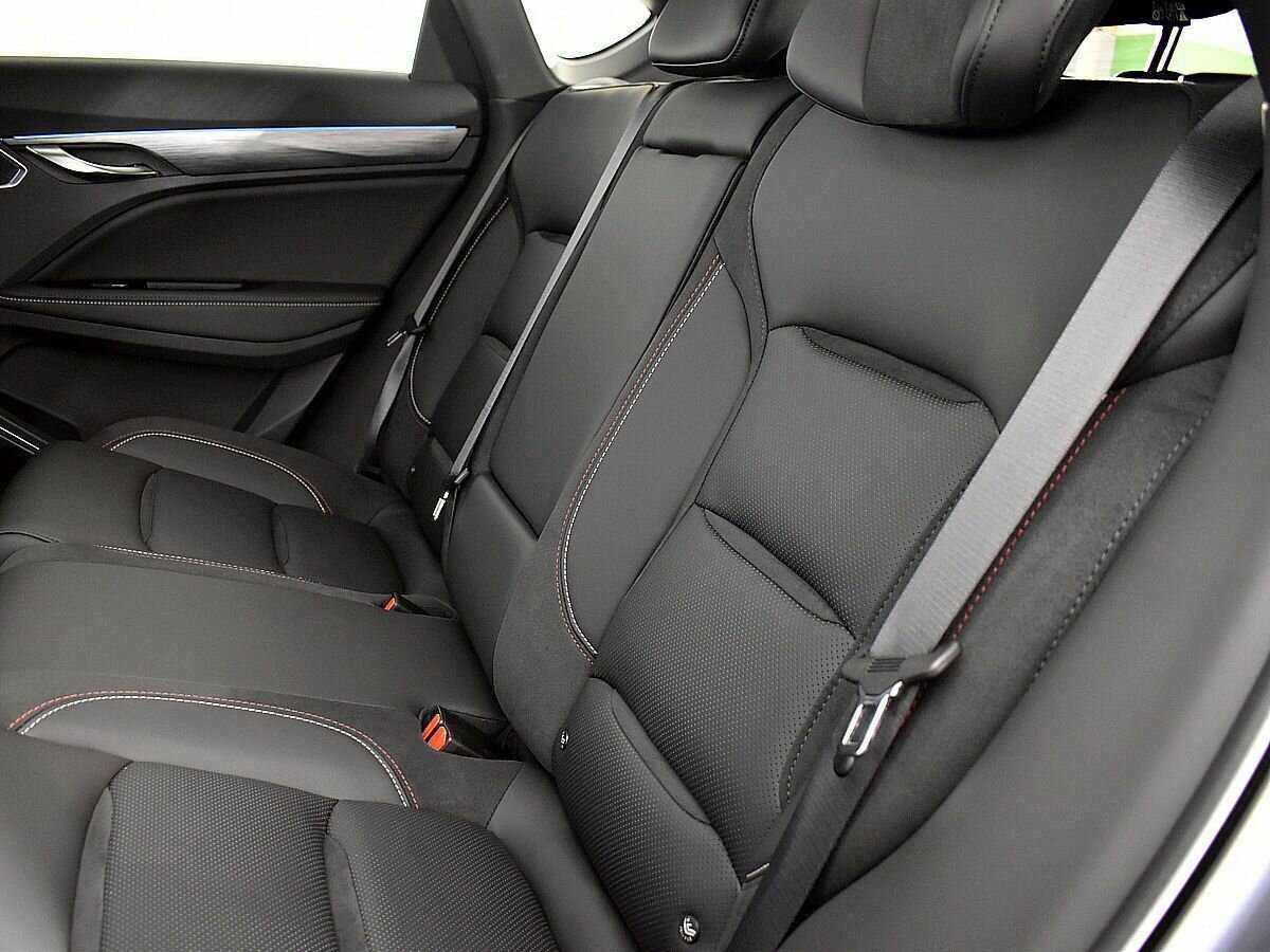 Geely Tugella, 2023 Фото №9