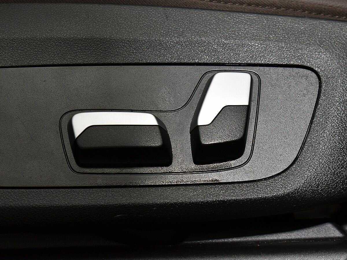 BMW X3 20i xDrive, 2020 Фото №16