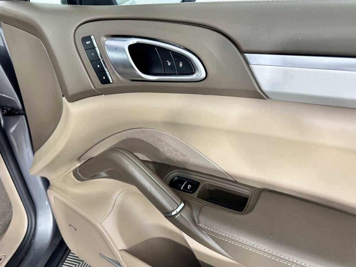 Porsche Cayenne Diesel, 2012 Фото №17