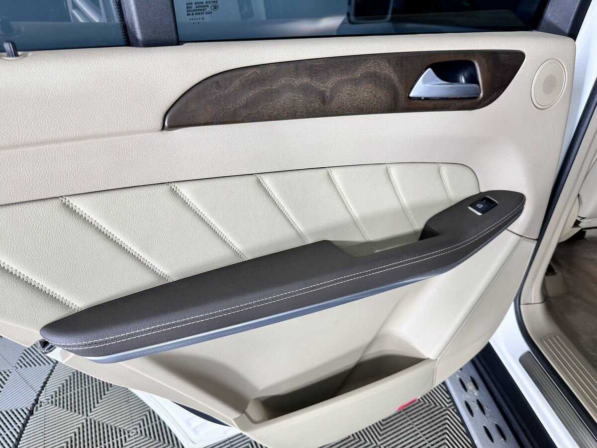 Mercedes-Benz GL-Класс 350 CDI BlueTEC, 2014 Фото №18