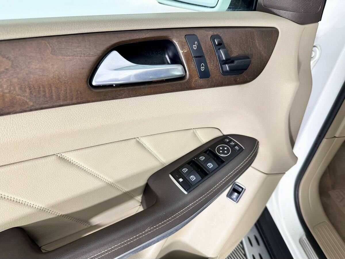 Mercedes-Benz GL-Класс 350 CDI BlueTEC, 2014 Фото №19