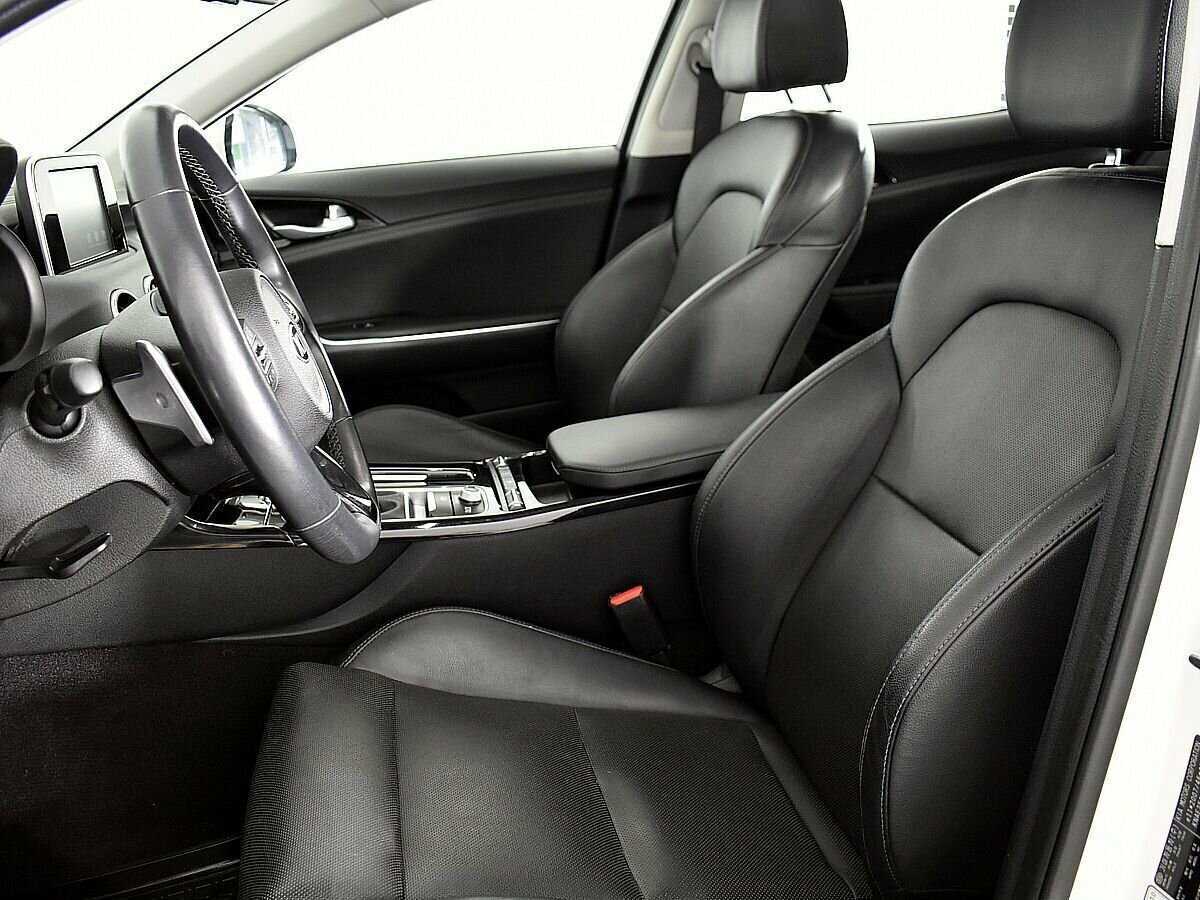 Kia Stinger, 2018 Фото №7