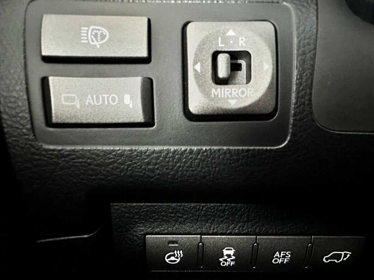 Lexus LX 570, 2013 Фото №21