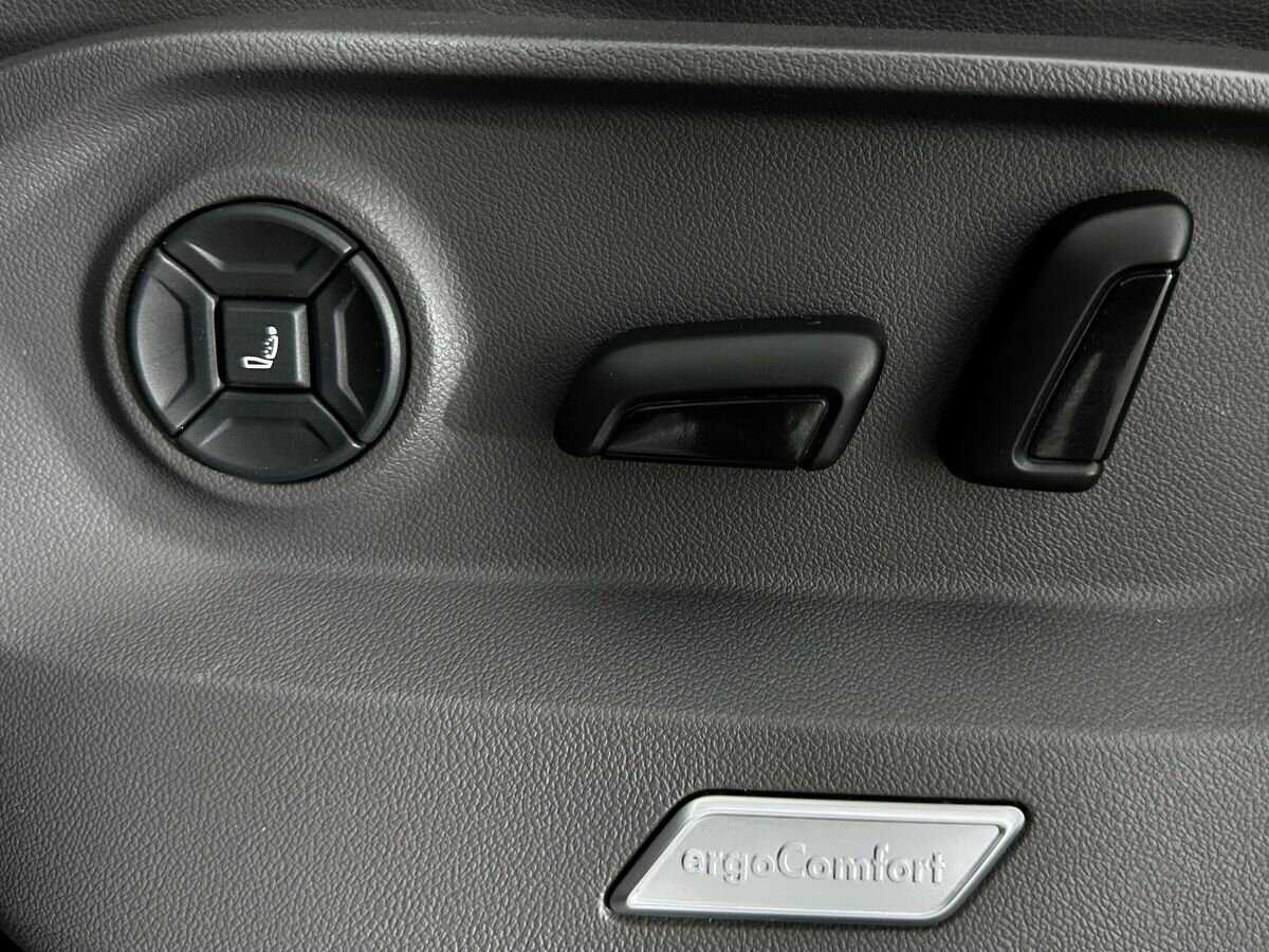 Volkswagen Touareg, 2020 Фото №16