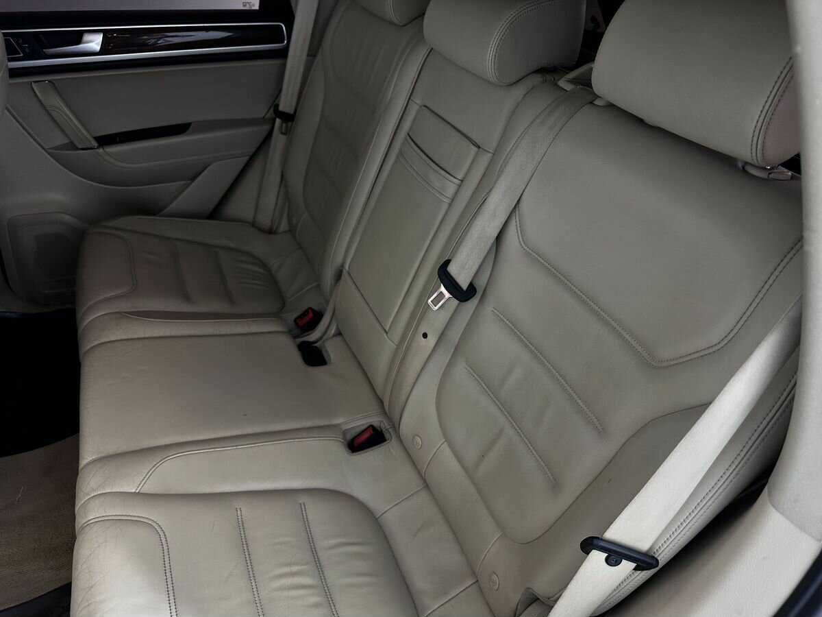 Volkswagen Touareg, 2010 Фото №9