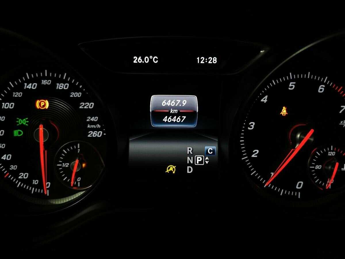 Mercedes-Benz GLA 200, 2019 Фото №18