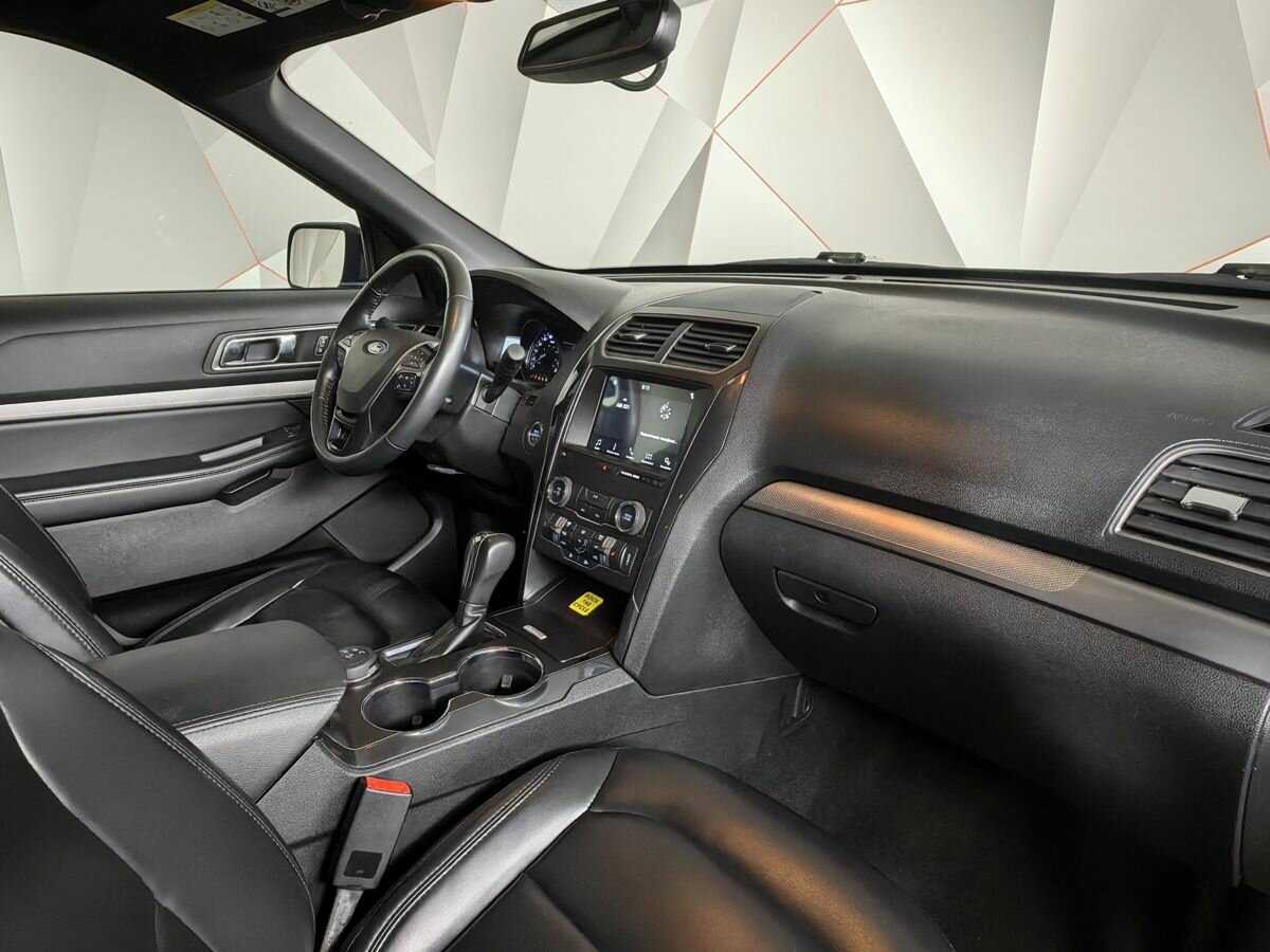 Ford Explorer, 2019 Фото №9