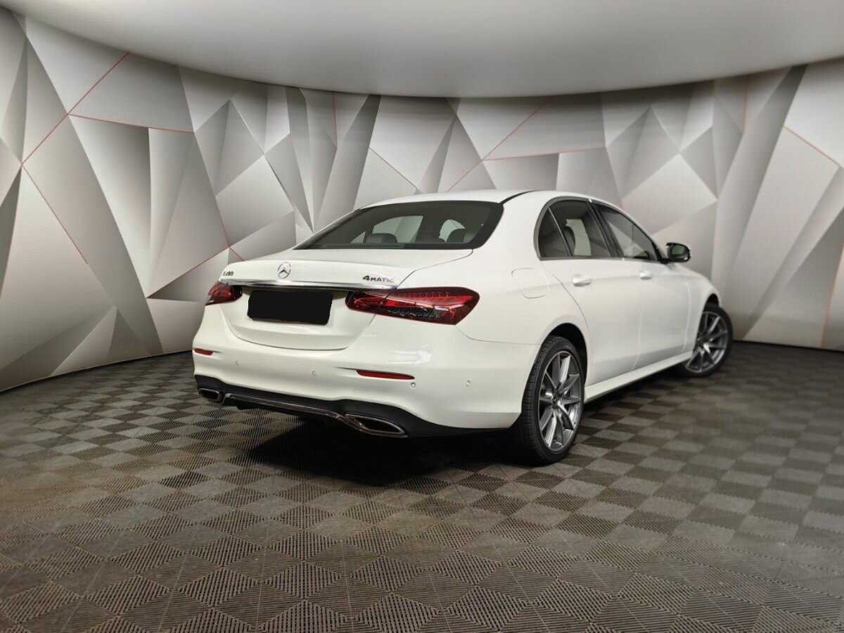 Mercedes-Benz E-Класс 200, 2022 - 56 599 км. | Фото №2