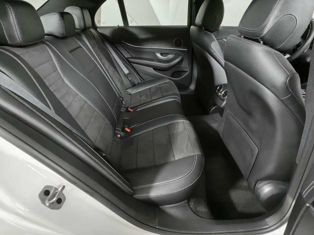 Mercedes-Benz E-Класс 200, 2022 Фото №12