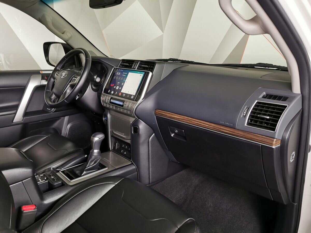 Toyota Land Cruiser Prado, 2020 Фото №9