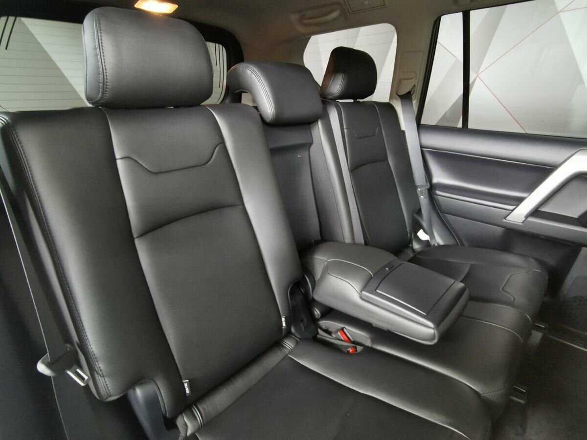 Toyota Land Cruiser Prado, 2020 Фото №13