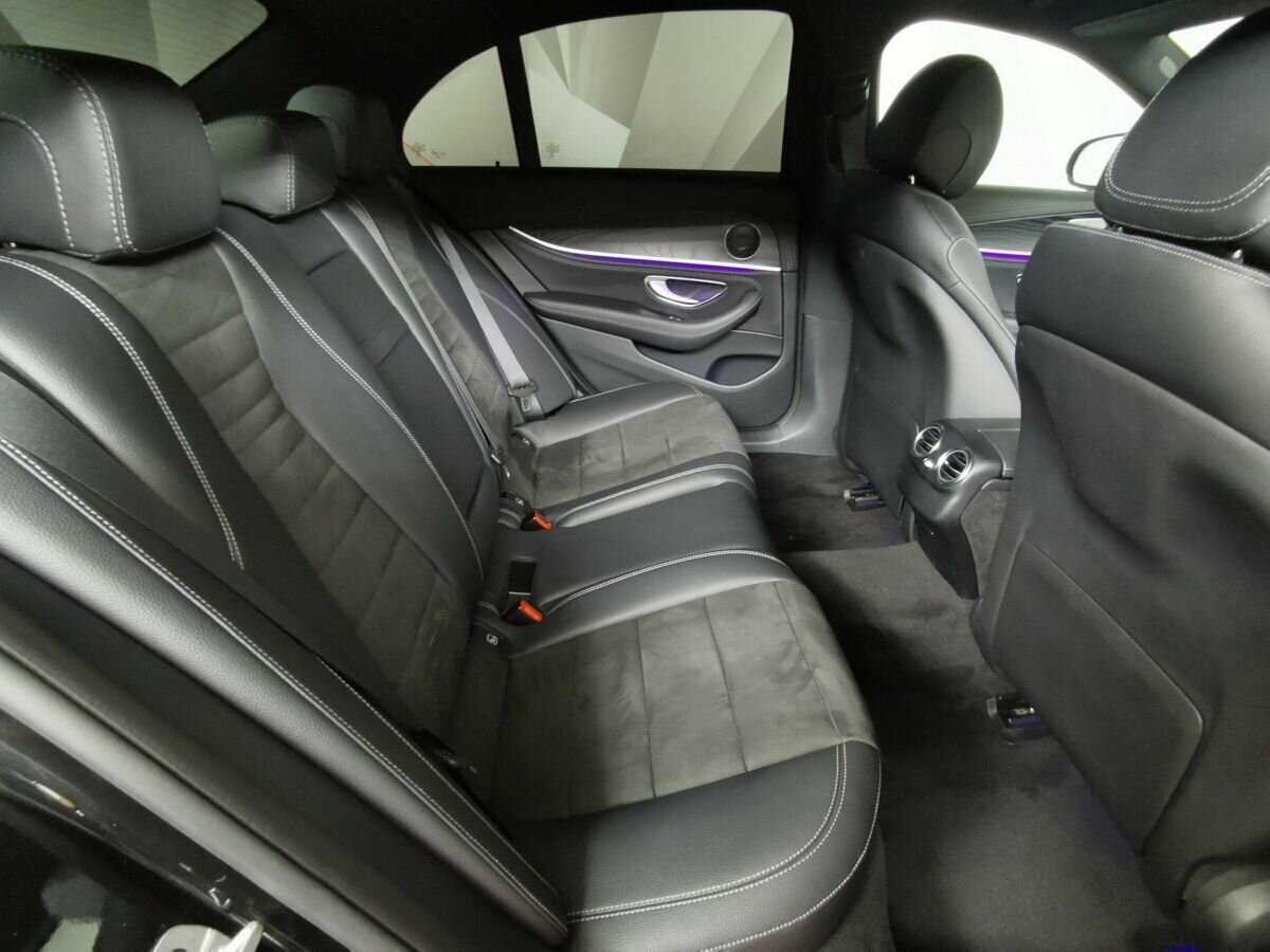 Mercedes-Benz E-Класс 200, 2020 Фото №11