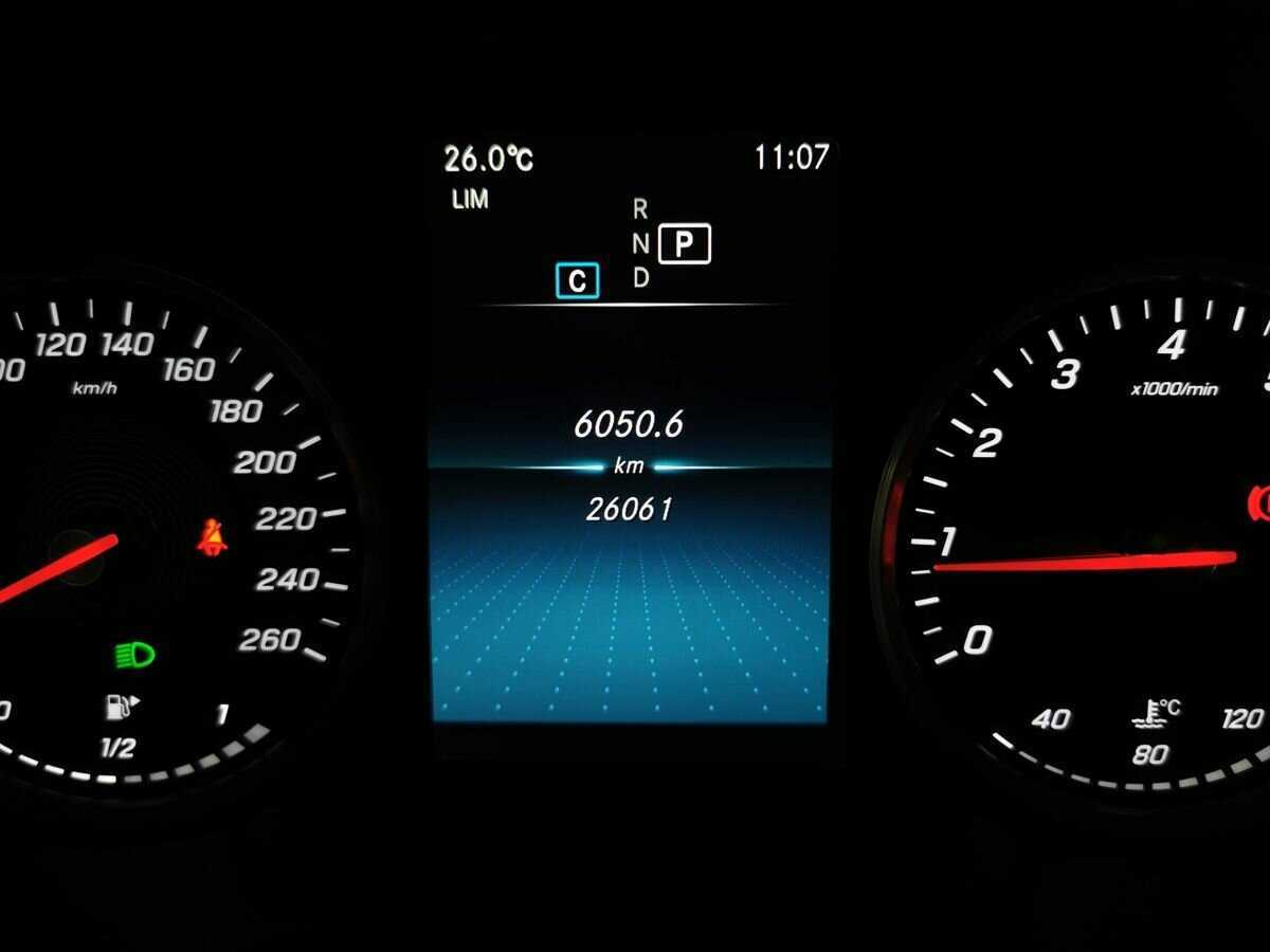 Mercedes-Benz GLC 200, 2020 Фото №16