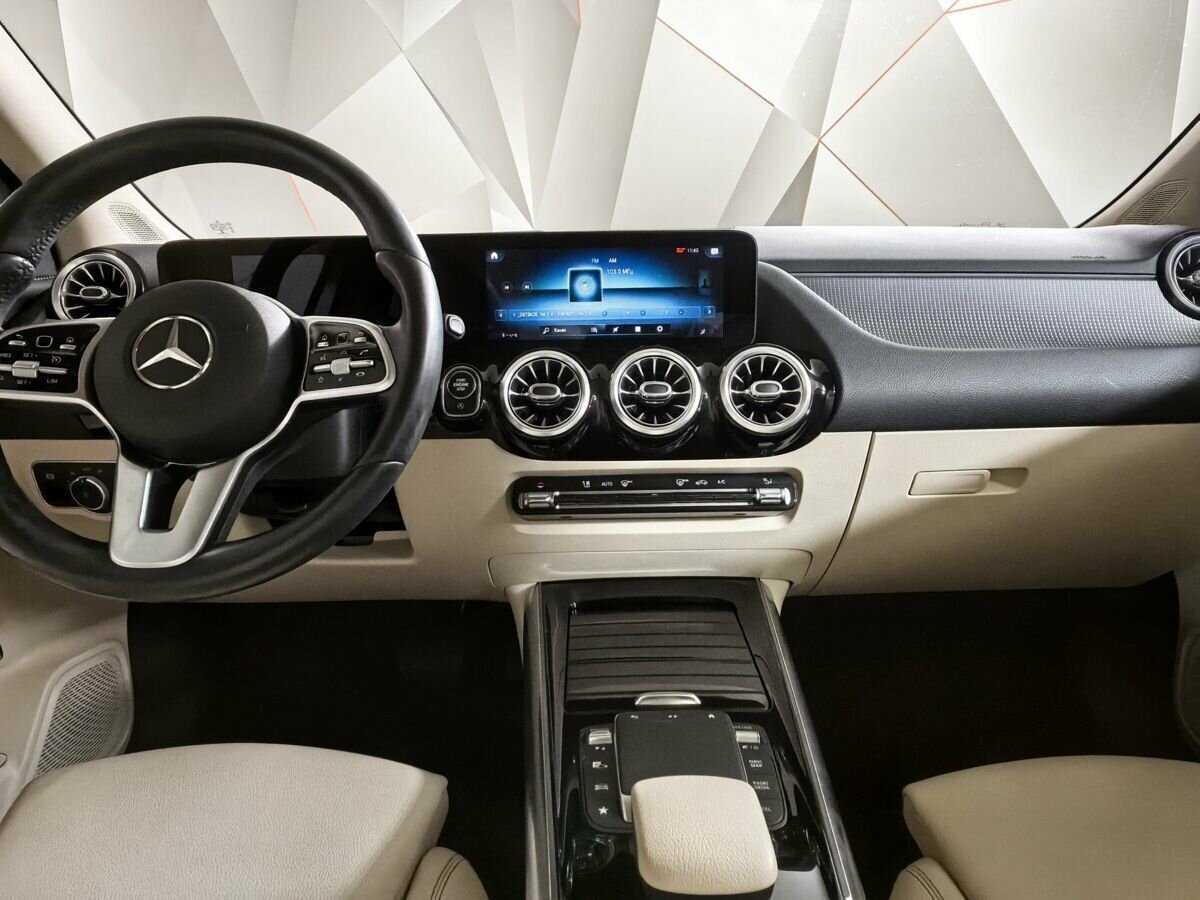 Mercedes-Benz GLA 200, 2020 Фото №11