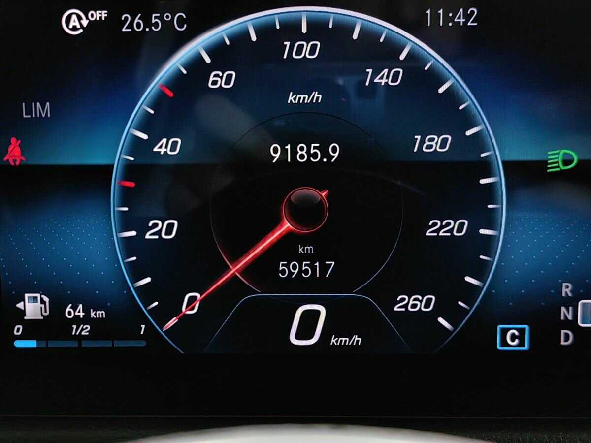 Mercedes-Benz GLA 200, 2020 Фото №14