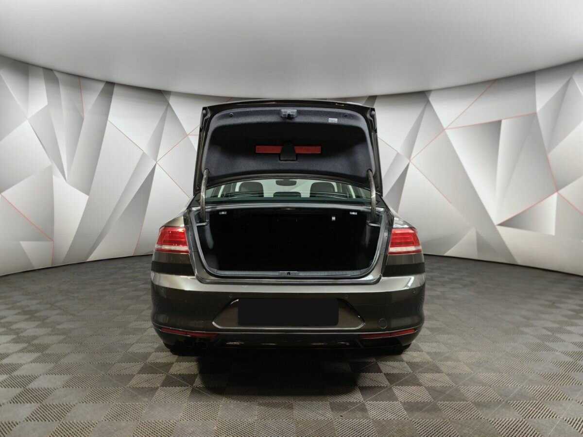 Volkswagen Passat, 2017 Фото №17