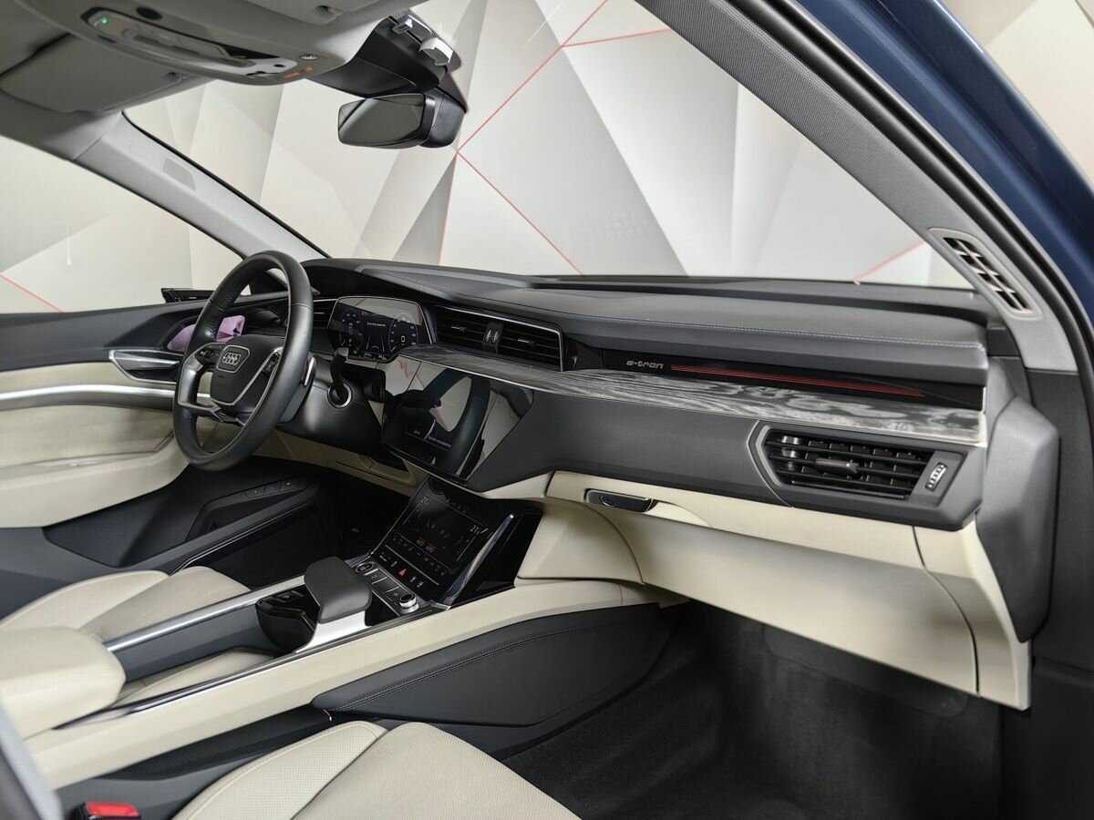 Audi e-tron Sportback 55, 2021 Фото №9