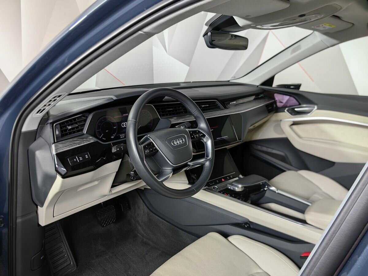 Audi e-tron Sportback 55, 2021 Фото №14